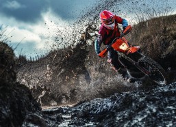 爱游戏官方网站-林良锋为索博斯洛伊发声，失误非末日，成长更可贵