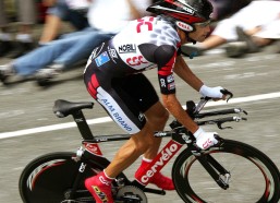 AYX SPORTS：林加德赛后坦言，动力源自对手王冠的重量