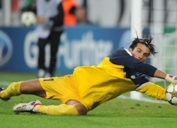 爱游戏APP-佩德里深情吐露心声，渴望重逢梅西，传奇恩情照亮成长之路