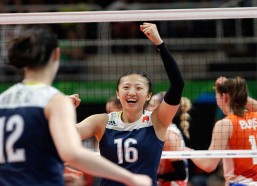 【爱游戏】激情泪水铸就历史，阿什拉夫与迪亚斯喜极而泣，引领球队闯入非洲杯决赛