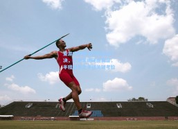 爱游戏中国-西甲焦点对决，巴萨客场硬撼黄潜，半程冠军之争迎关键考验