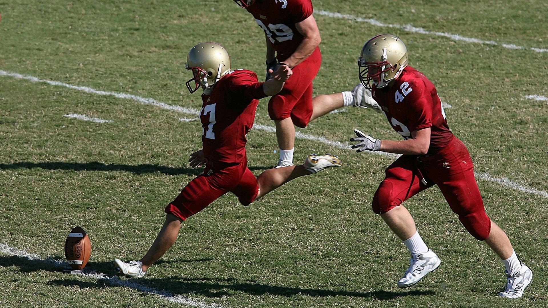 吉格斯深度解析，贝克汉姆控球绝技，左手引领触球精准之道